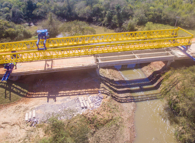 Launcher girder crane in Bangladesh