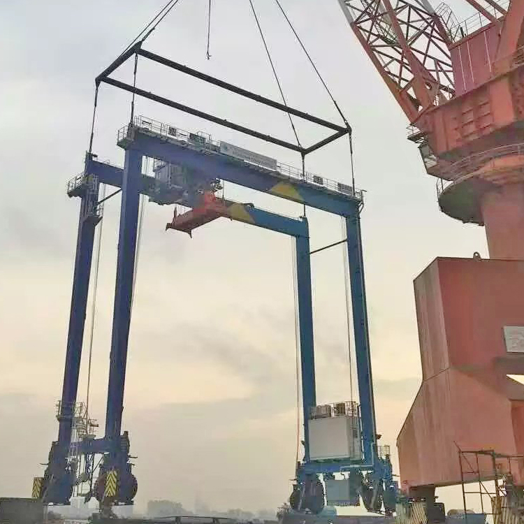 Advanced lifting machine Rubber Tyre Gantry Crane 1